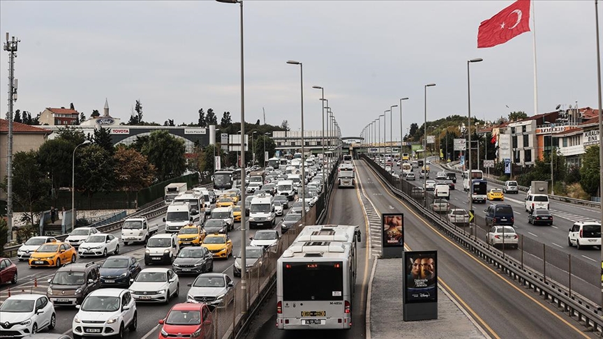 İstanbul'da haftanın ilk gününde trafik yoğunluğu yüzde 58